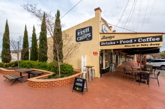 - Bartys Cafe, Coolamon, NSW 2701