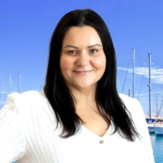 Rachael Bennett - Real Estate Agent at LJ Hooker Property Centre -    
