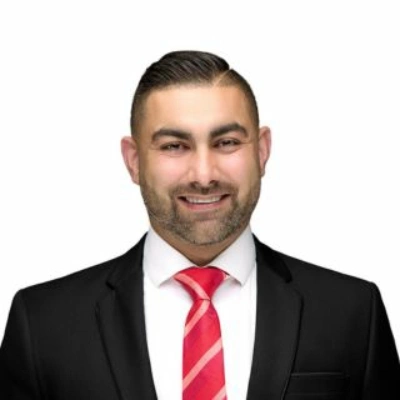 Yosof Moshtaba Real Estate Agent
