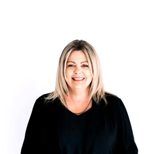 Kelli Waters - Real Estate Agent at LJ Hooker Lake Macquarie - Warners Bay