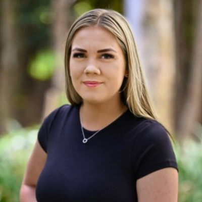 Simone Blundell - Real Estate Agent