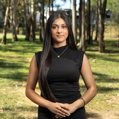Jiya Sharma - Real Estate Agent