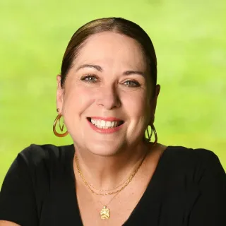 Janelle Bourne - Real Estate Agent
