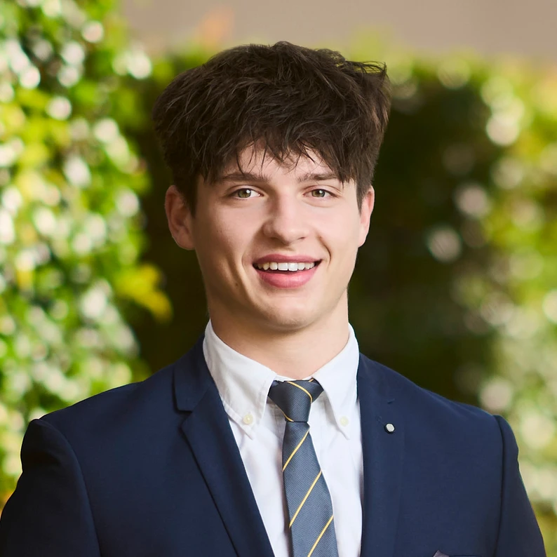 Anthony Kolaroff - Real Estate Agent