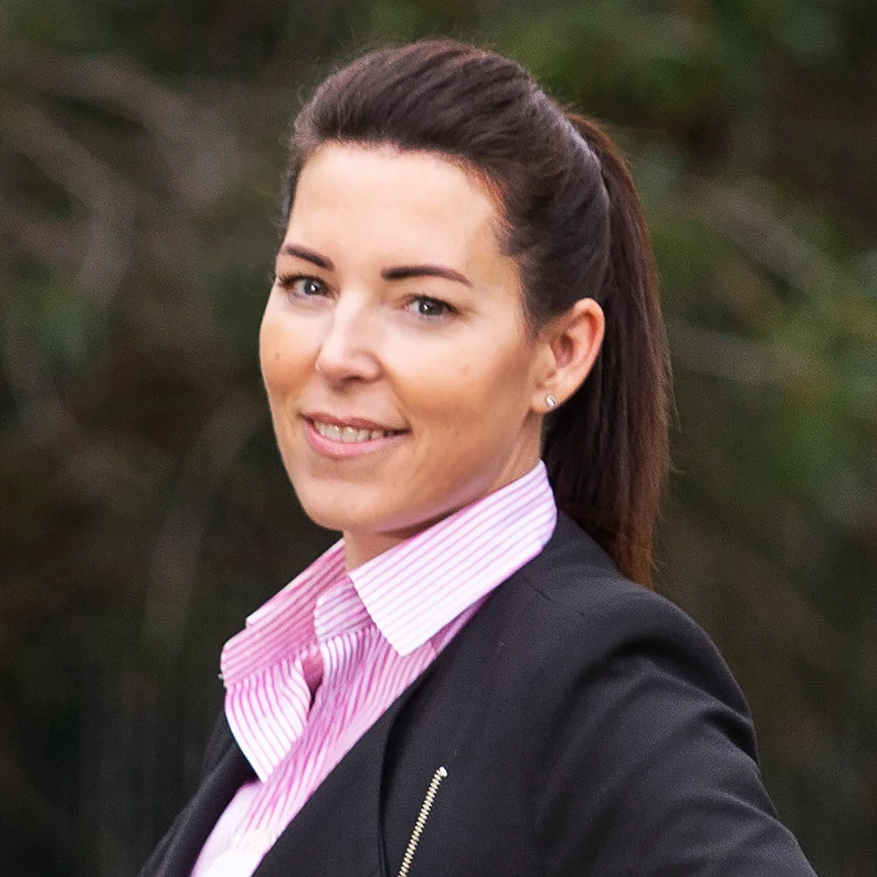 Tara Lawson - Real Estate Agent