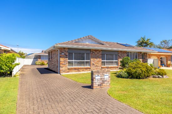 1/10 Commodore Place, Tuncurry, NSW 2428