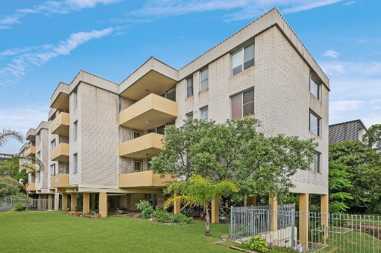 1/13-14 Bank Street, Meadowbank, NSW 2114