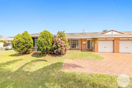 1/2 Reef Close, Fingal Bay, NSW, 2315