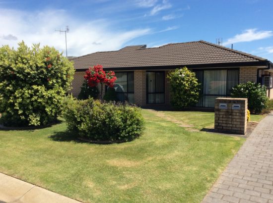 1/2 Riley Court, Tocumwal, NSW 2714