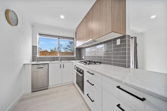 1/56-58 Trinculo Place, Queanbeyan East, NSW 2620
