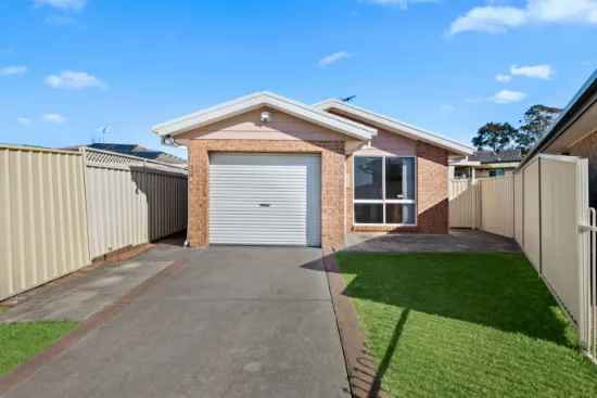 1/8 Vernon Close, Rosemeadow, NSW, 2560