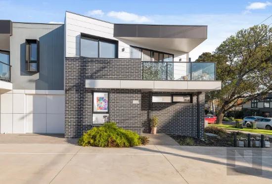 1 Cunningham Ln, Newport, VIC, 3015