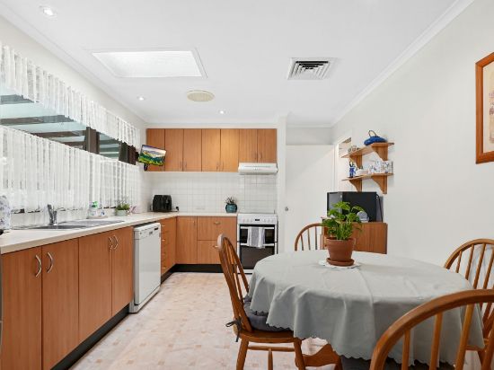 1 Leven Place, St Andrews, NSW 2566