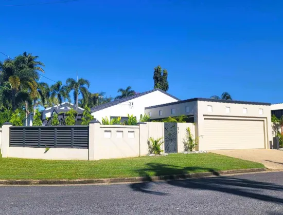 1 Monica Close, Holloways Beach, QLD, 4878