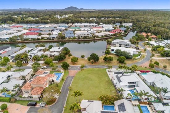 1 Oyster Court, Twin Waters, Qld 4564