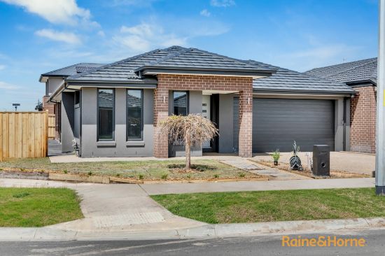 1 Toad Road, Clyde North, Vic 3978