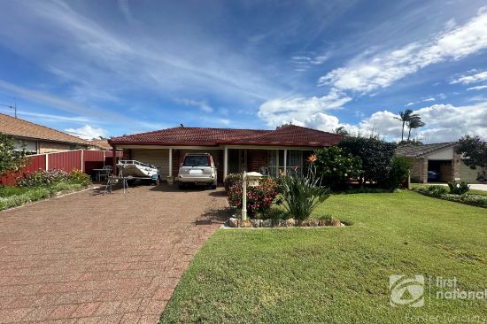 10 Constable Place, Tuncurry, NSW 2428