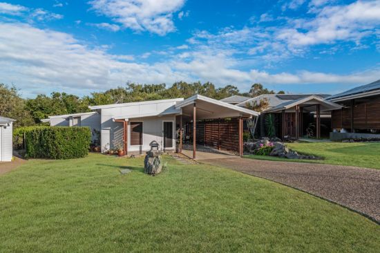 10 Eagle Place, Zilzie, Qld 4710