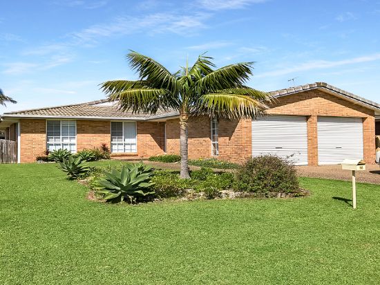 10 Elouera Crescent, Forster, NSW 2428