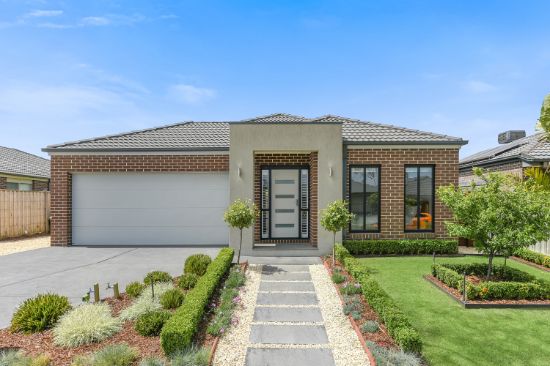10 Esk Street, Clyde North, Vic 3978