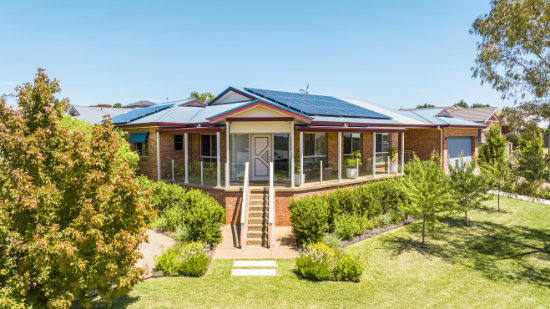 10 Fisher Place, Lloyd, NSW 2650