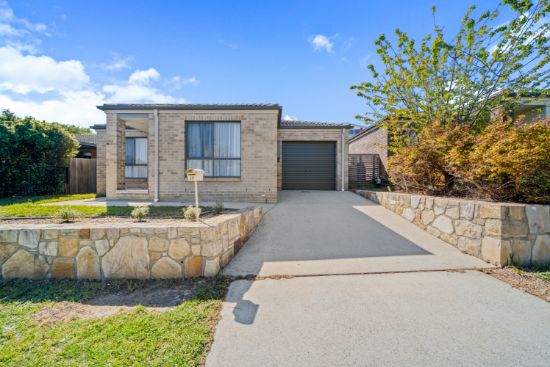 10 Hinde Street, Franklin, ACT 2913