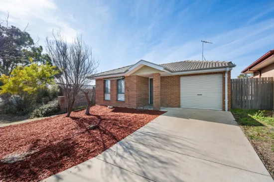 10 Isbister Street, Macgregor, ACT, 2615