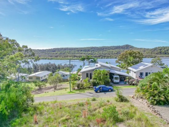 10 Island View Rd, Russell Island, QLD, 4184