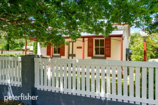 10 Lucknow Street, Spring Hill, NSW 2800