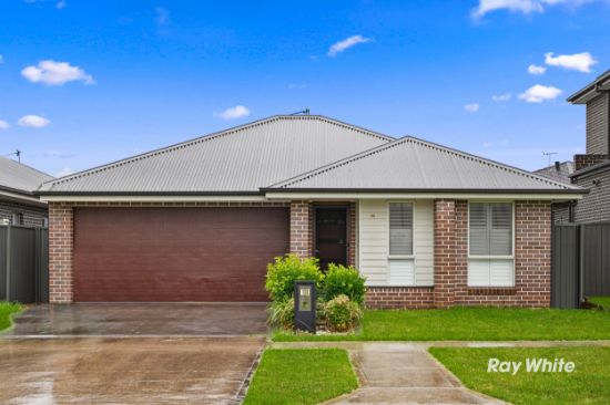 10 Voysey Close, Quakers Hill, NSW 2763