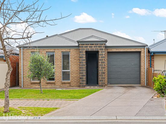 10 Wood Street, Parafield Gardens, SA 5107