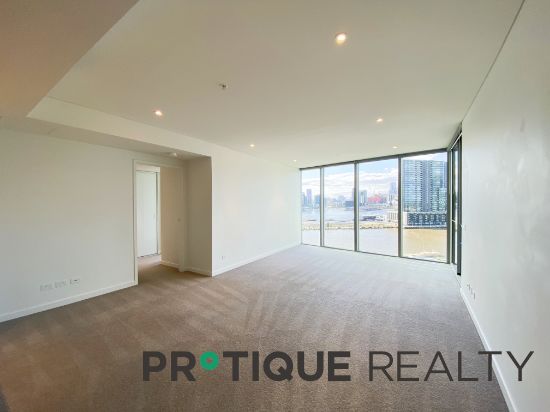 1004/81 South Wharf Drive, Docklands, Vic 3008