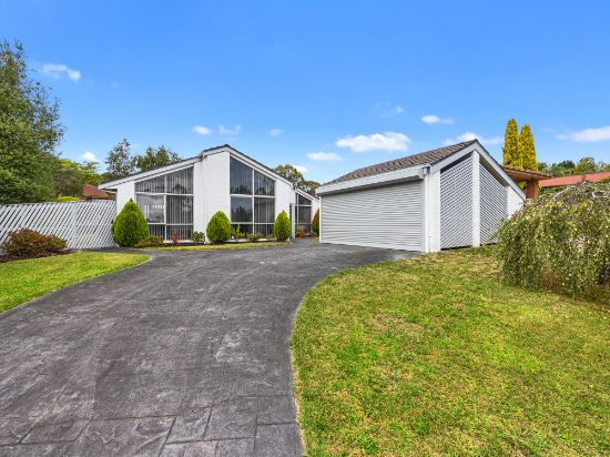 103 Lakeview Drive, Lilydale, Vic 3140