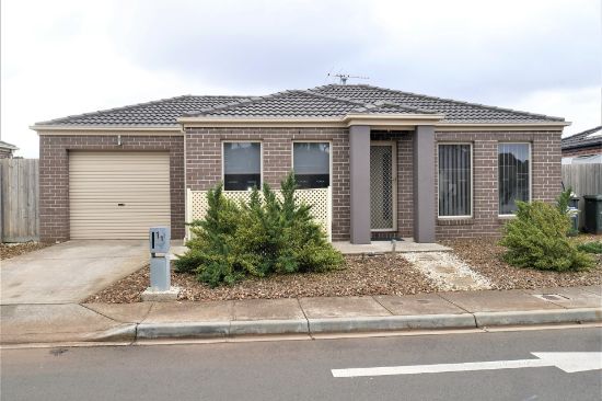 11/20-22 Roslyn Park Drive, Harkness, Vic 3337