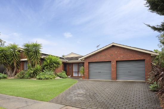 11 Curtis Court, Leopold, Vic 3224