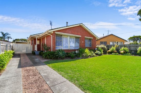 11 GIBSONS Road, Sale, Vic 3850