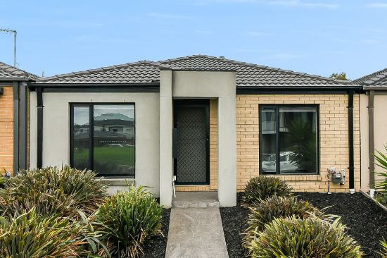 11 Harrison Way, Pakenham, Vic 3810