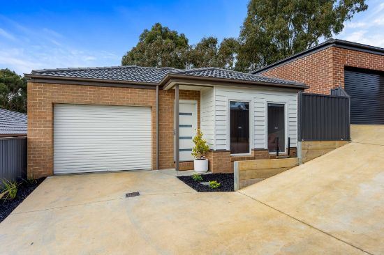 11 Riverside Place, Brown Hill, Vic 3350