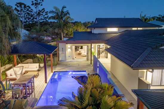 11 Seacove Court, Noosa Waters, Qld 4566