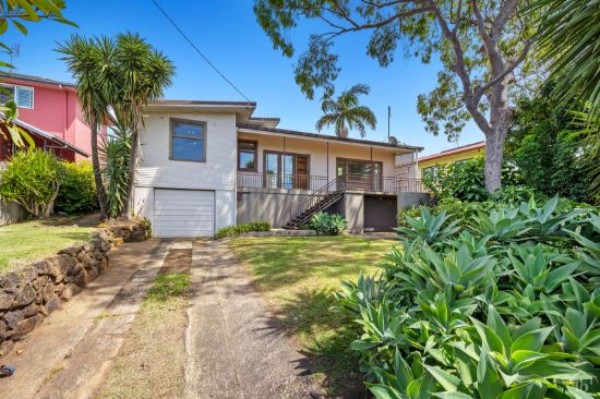 11 Sexton Hill Drive, Banora Point, NSW 2486