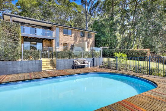 11 The Crest, Hornsby Heights, NSW 2077