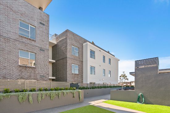 111/1 Evelyn Court, Shellharbour City Centre, NSW 2529