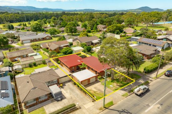 1&2/143 Cambewarra Road, Bomaderry, NSW 2541