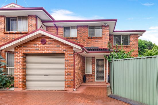 12/16 Hillcrest Road, Quakers Hill, NSW 2763