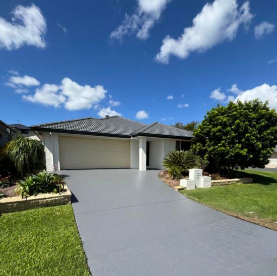 12 Demby Crescent, Wakerley, Qld 4154