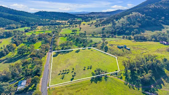 12 Drop Bear La, Moore Creek, NSW, 2340