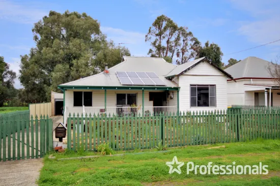 12 Gladstone Crescent, Collie, WA, 6225