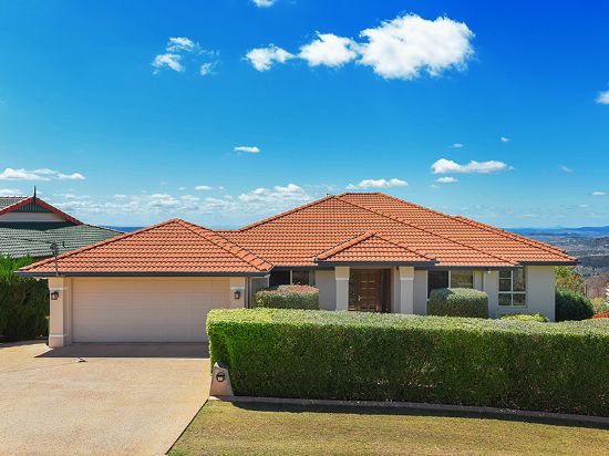 12 Katoomba Crescent, Prince Henry Heights, Qld 4350