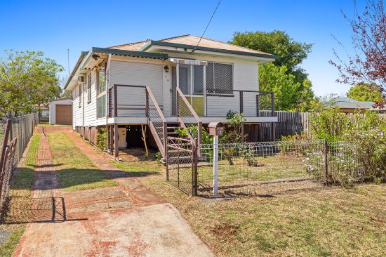 12 McWaters Street, North Toowoomba, Qld 4350