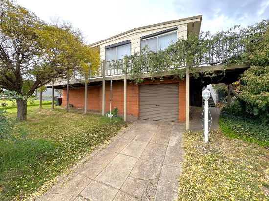12 Milong Street, Young, NSW 2594